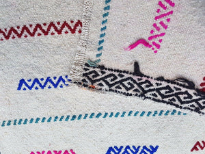Vintage Turkish Kilim Rug 17'' x 22''