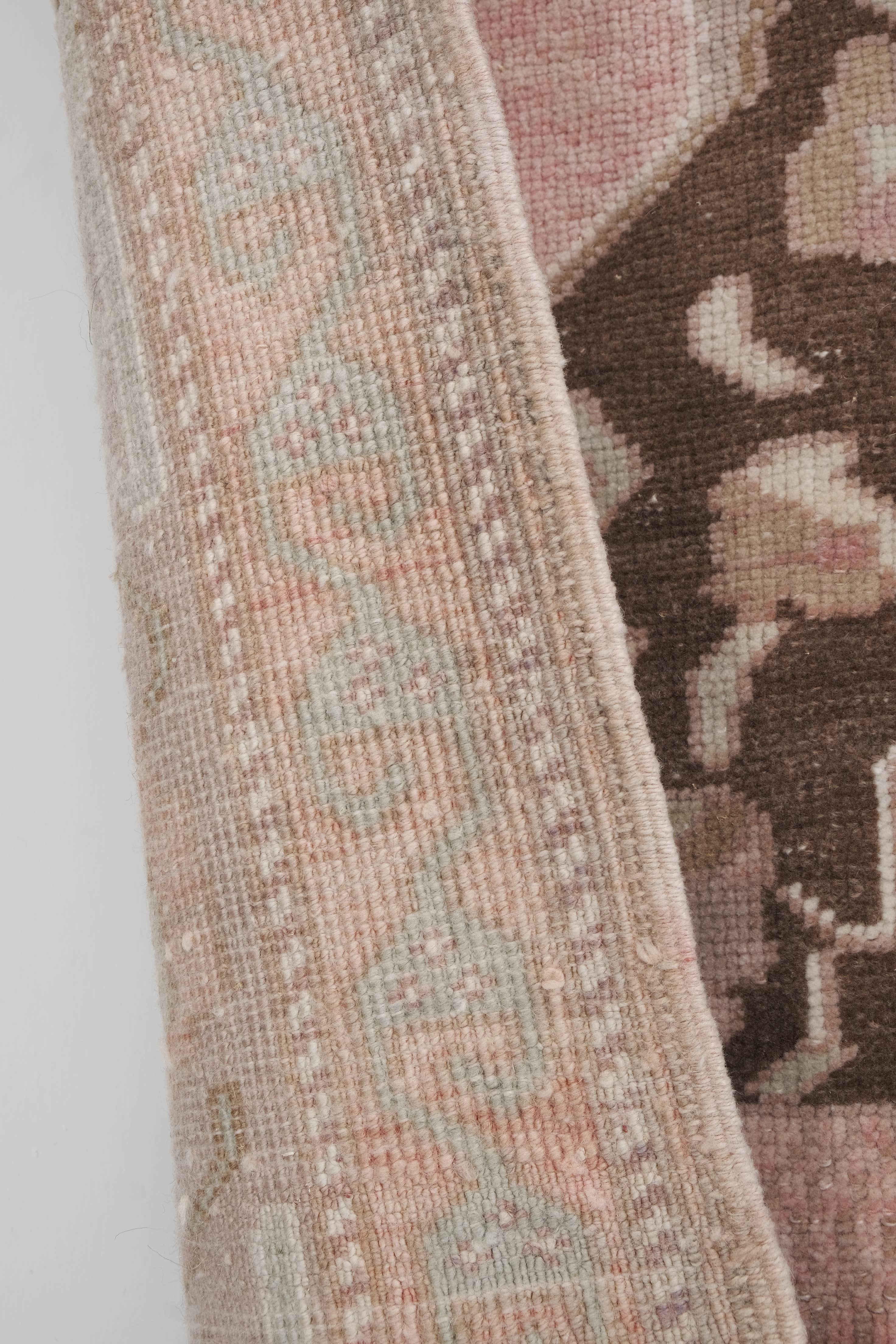 Vintage Turkish Rug 5'7'' x 8'
