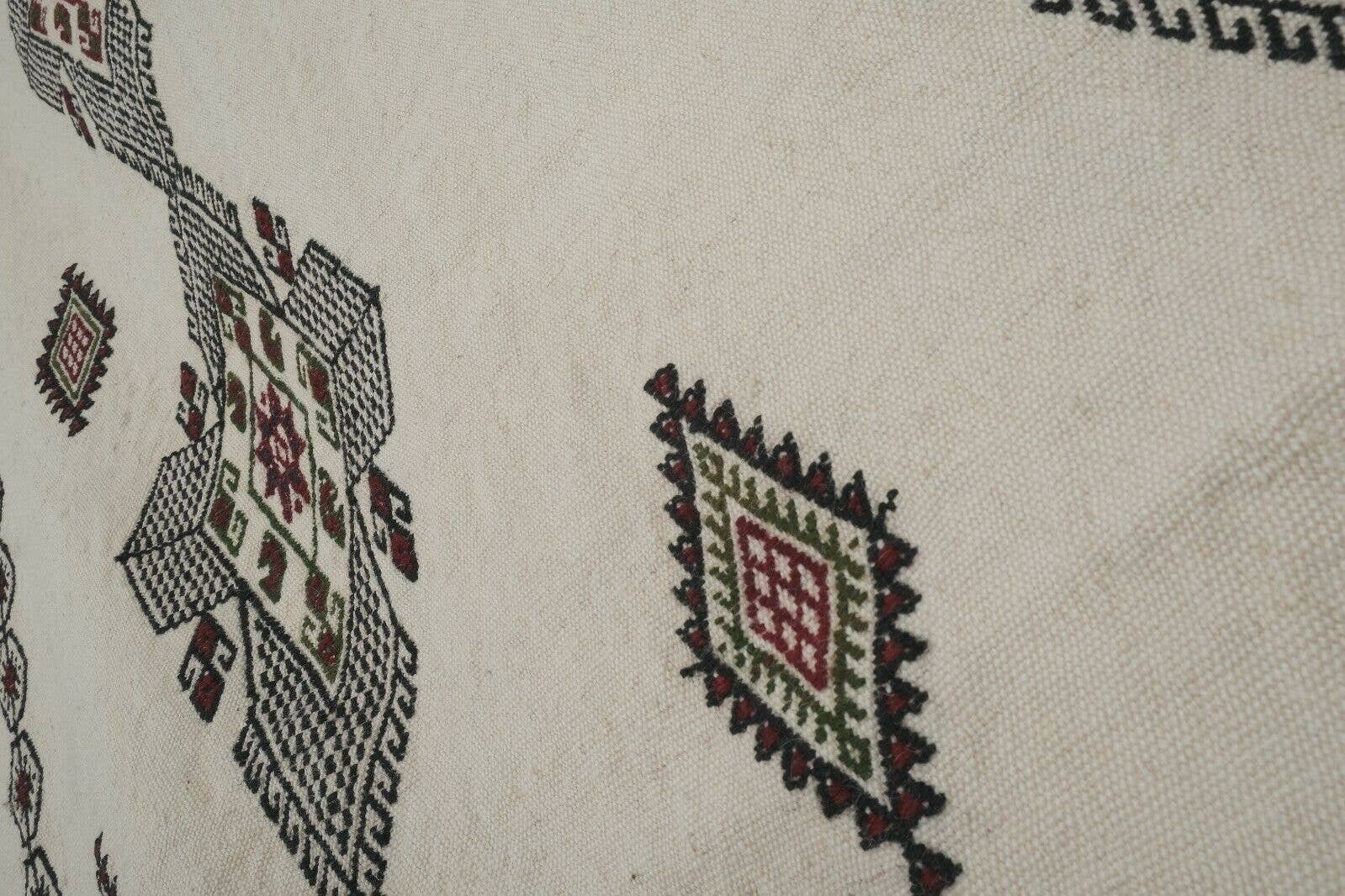 Vintage Turkish Kilim Rug 3'1'' x 7'1''