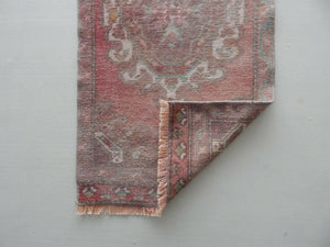 Vintage Oushak Rug 20'' x 39''