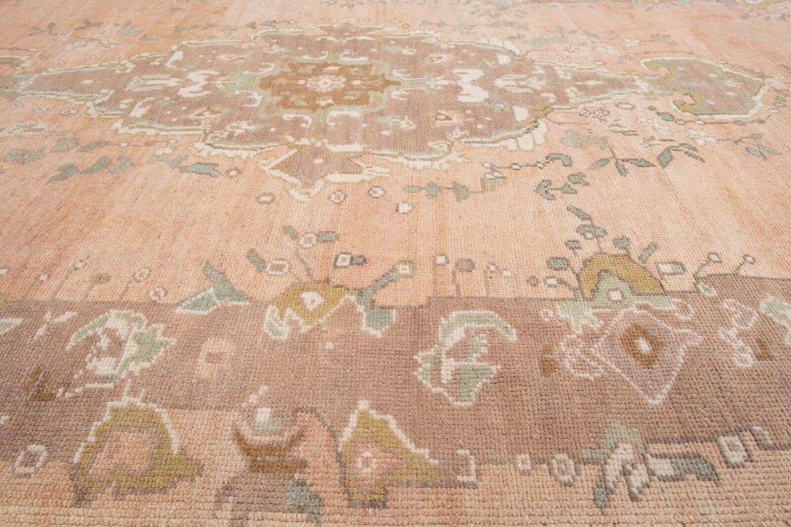 Vintage Turkish Karapinar Rug 5' x 9'8''