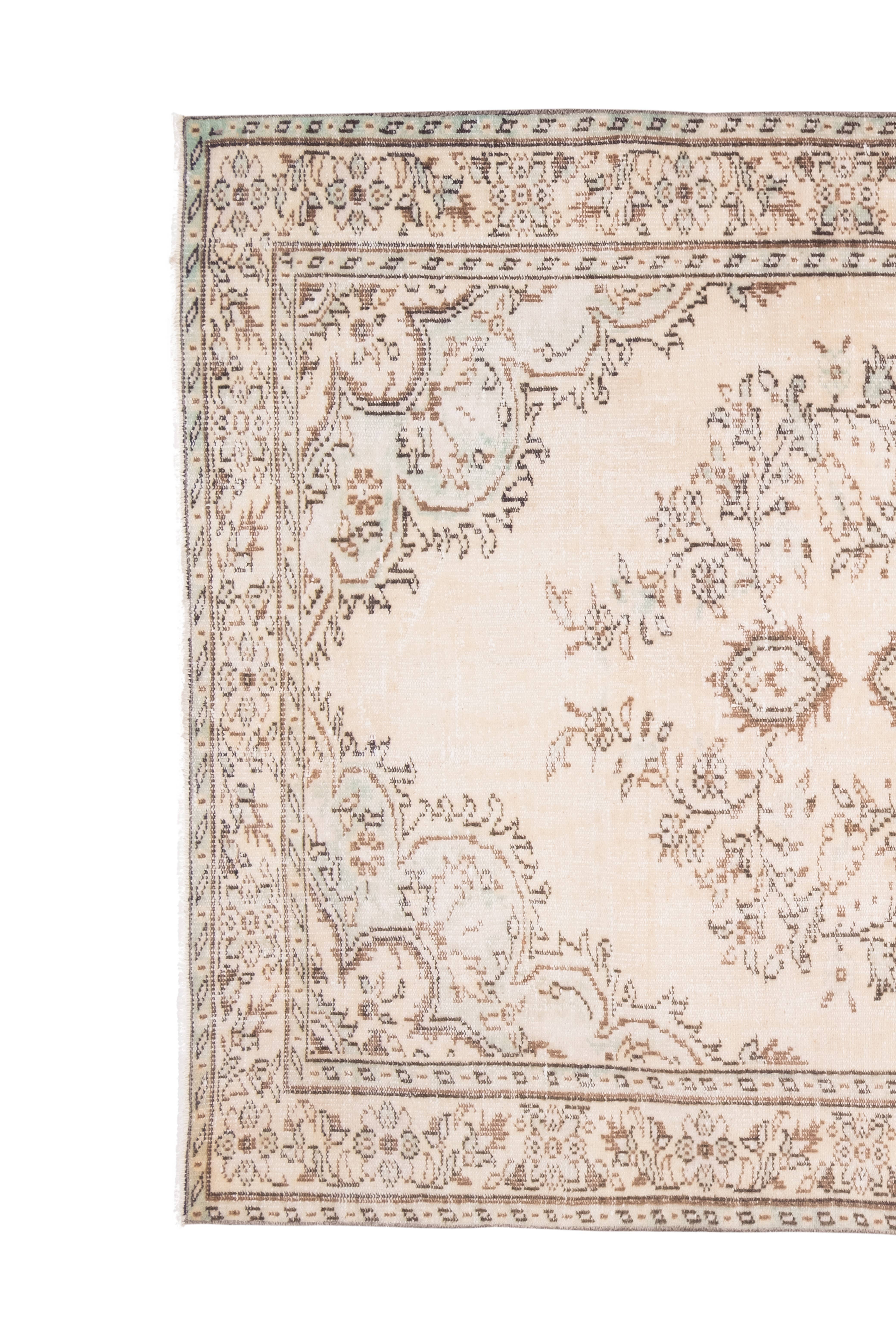 Vintage Turkish Kars Oushak Rug 6' x 9'8''