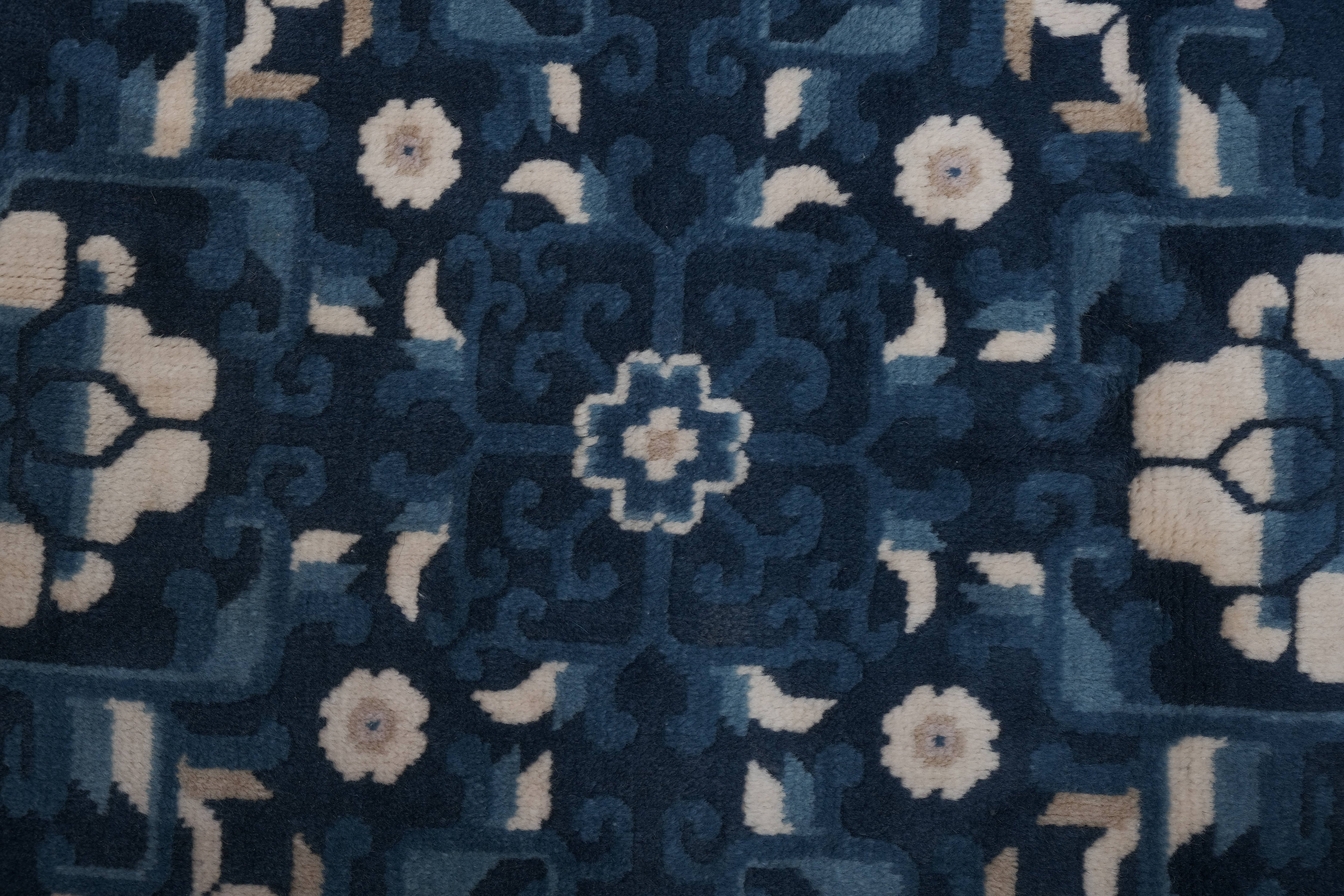 Vintage Turkish Rug 5'7'' x 8'2''