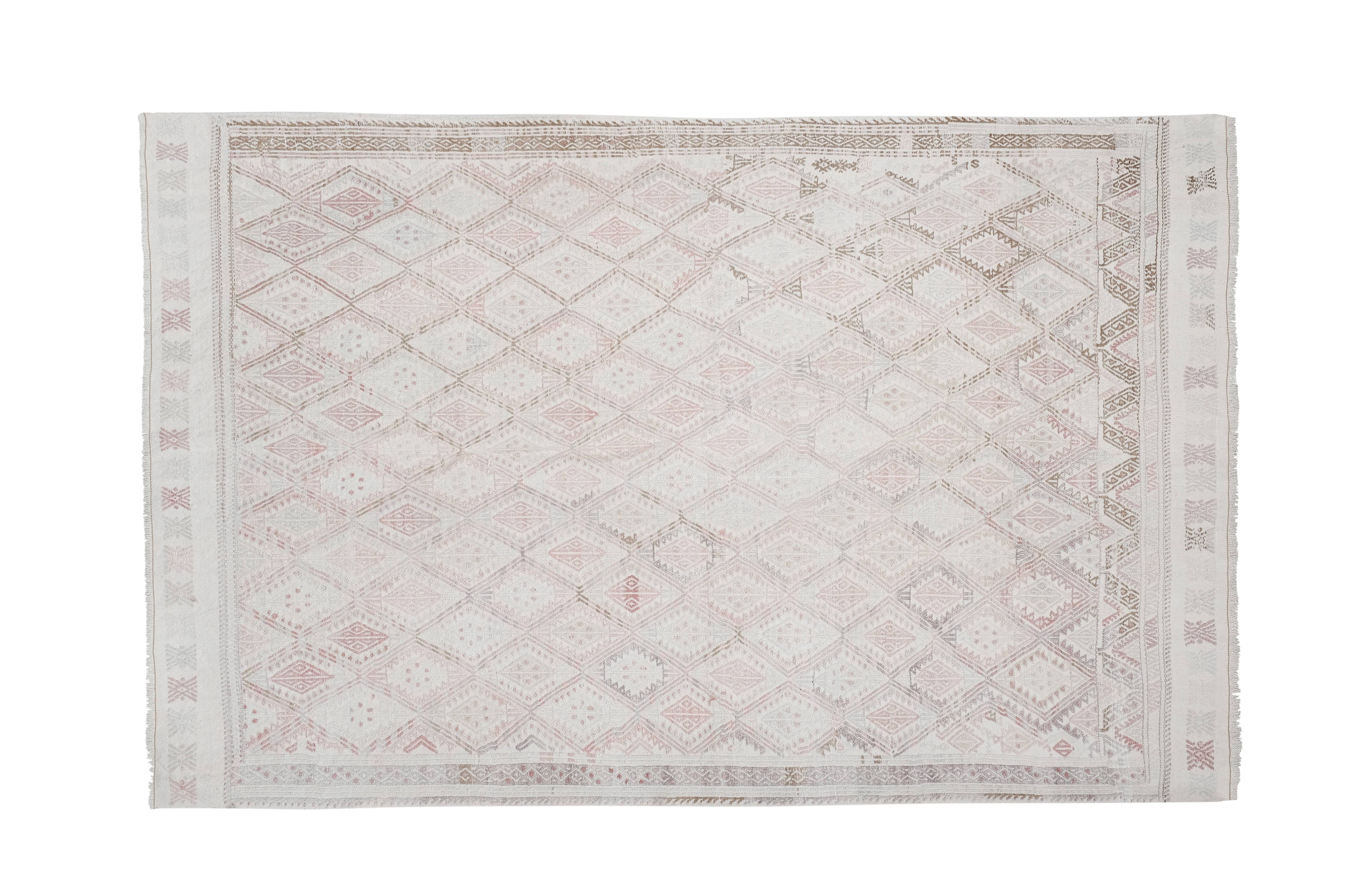 Vintage Turkish Kilim Rug 4'9'' x 6'11''