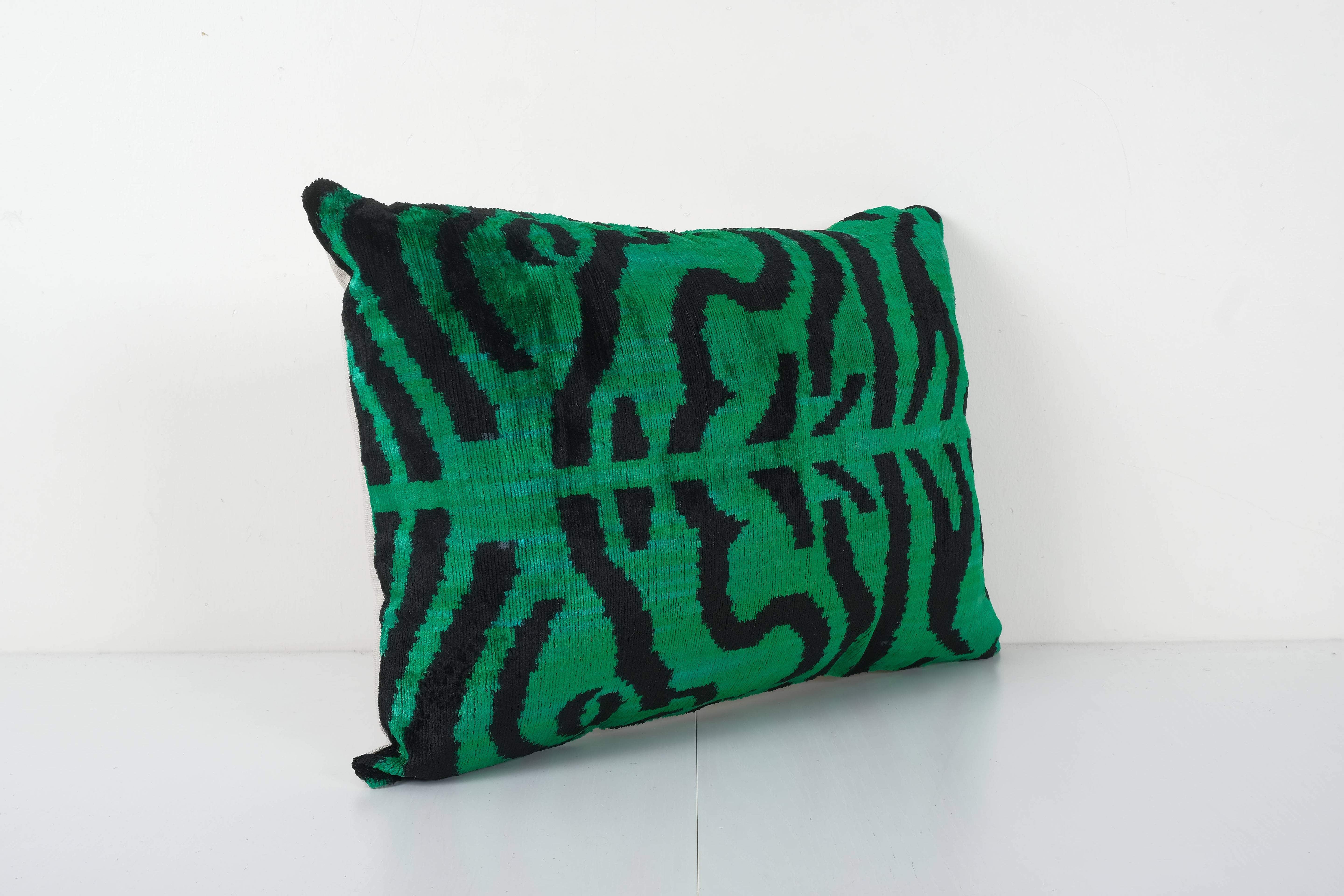 Tiger Silk Ikat Velvet Pillow Cover | 16'' x 22''