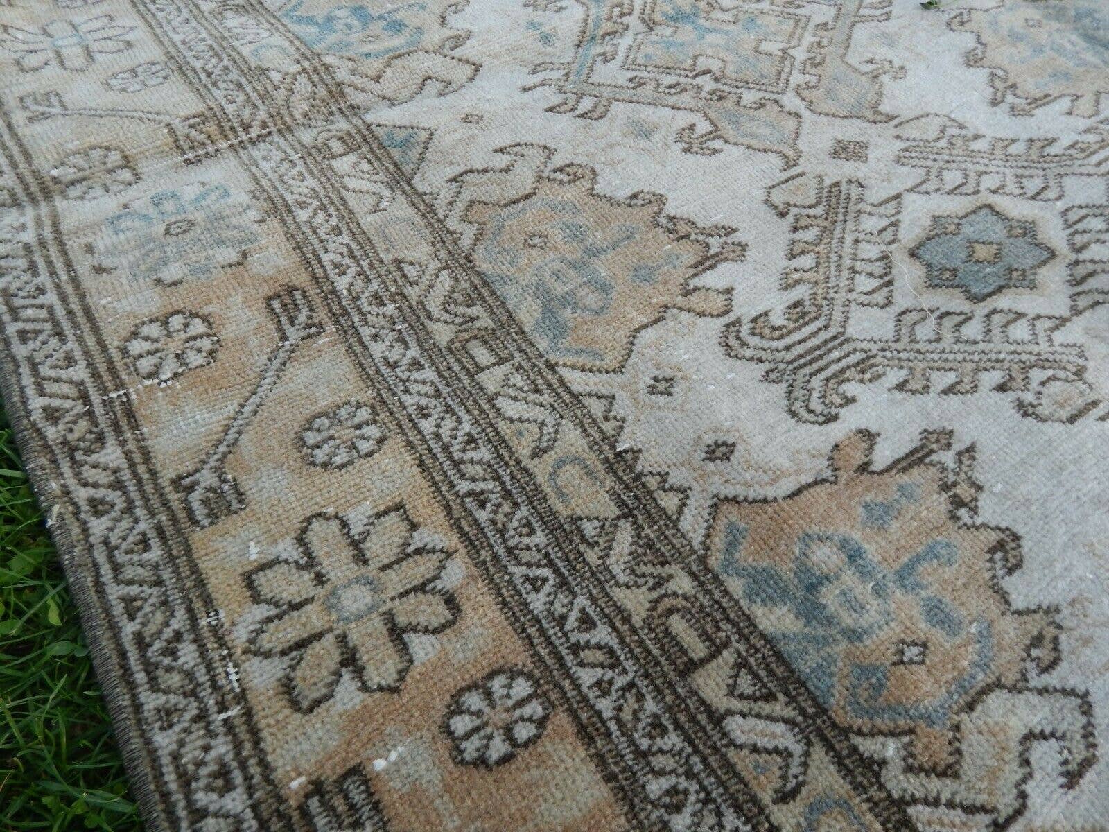 Vintage Turkish Rug 4'9'' x 8'10''