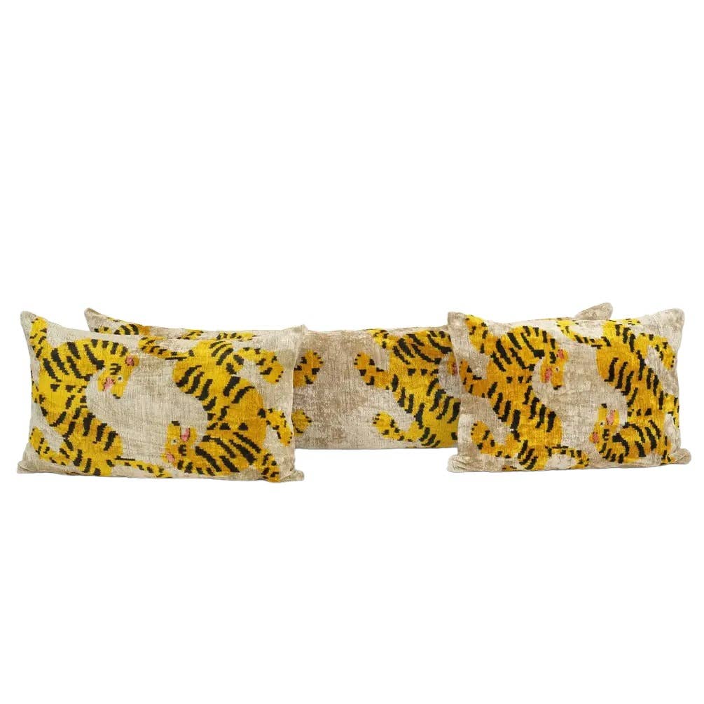 Tiger Silk Ikat Velvet Pillow Cover | 14'' x 21''