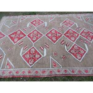 Vintage Oushak Rug 5'1'' x 8'