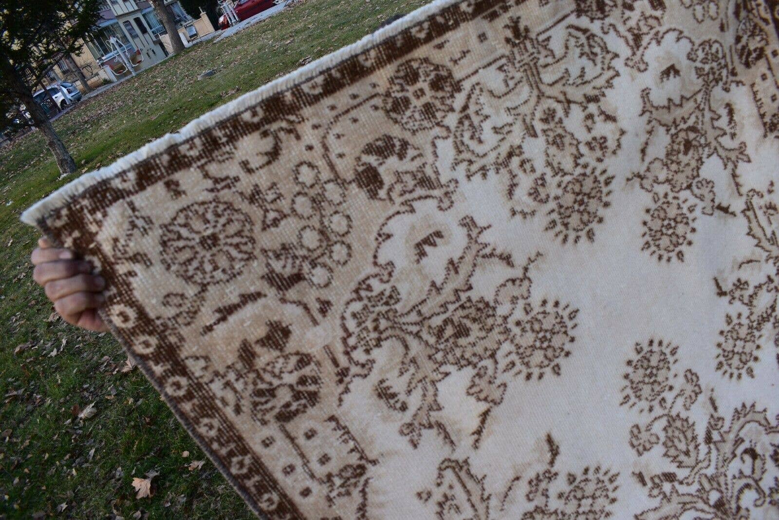 Vintage Turkish Rug 3'10'' x 7'1''