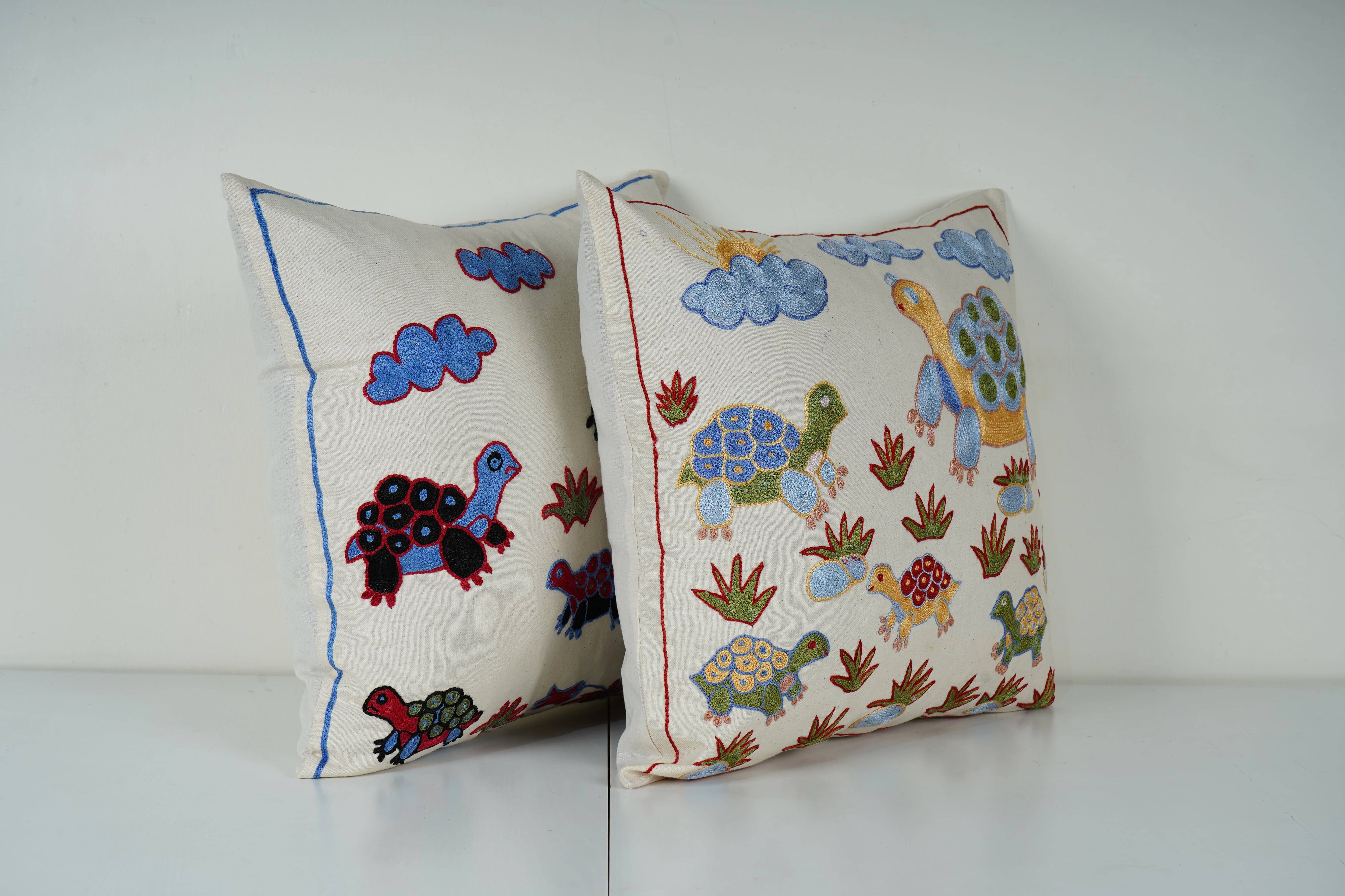 Turtle Suzani Pillow Cover | 19'' x 19''