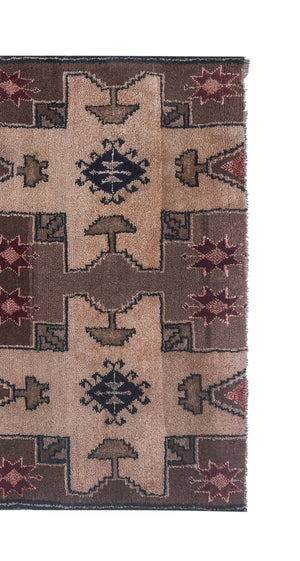 Vintage Turkish Karapinar Rug 4'6'' x 8'