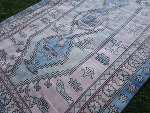 Vintage Oushak Rug 5'5'' x 9'9''
