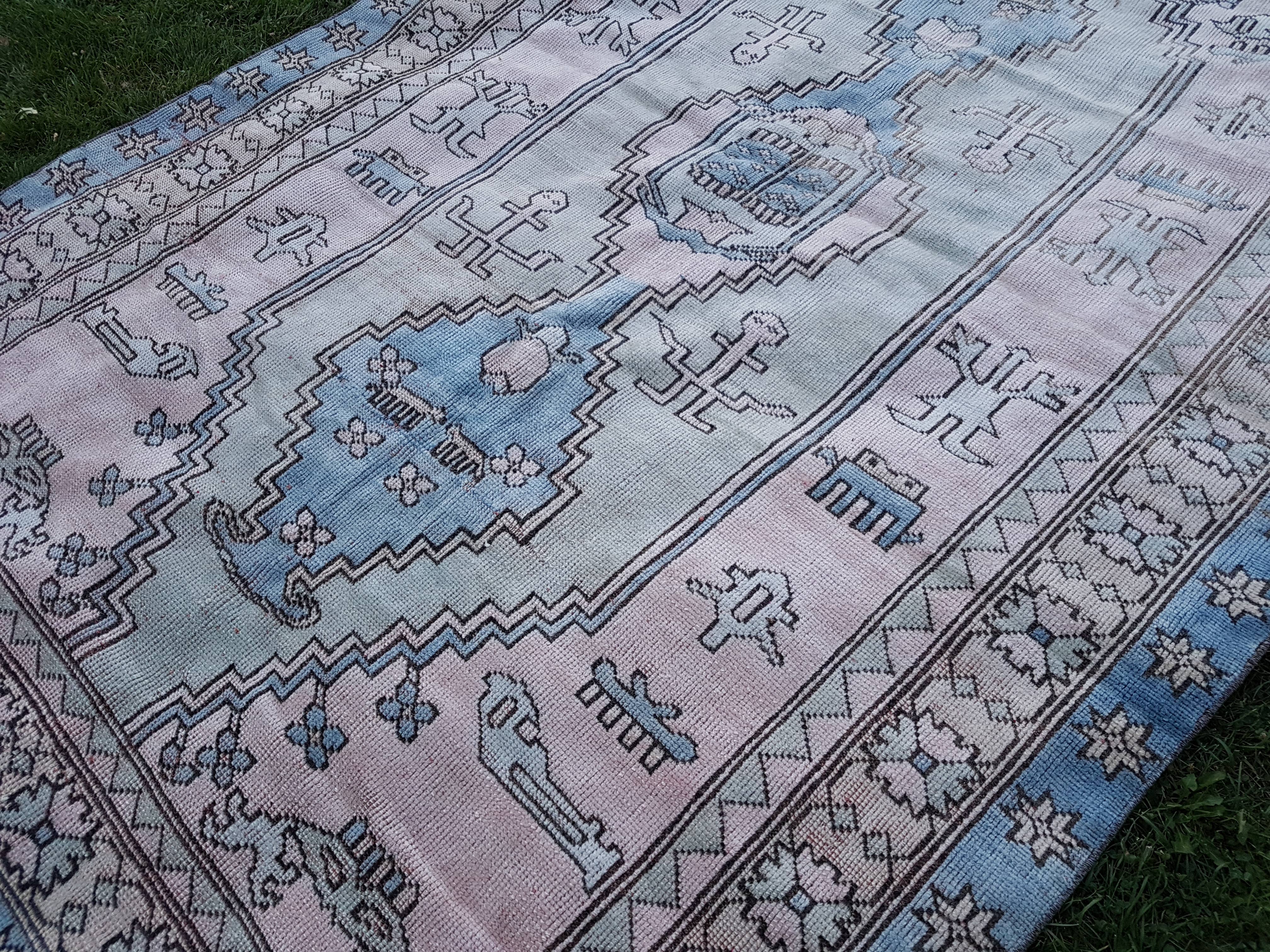 Vintage Oushak Rug 5'5'' x 9'9''