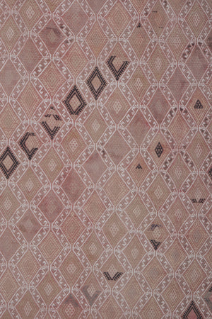Vintage Turkish Kilim Rug 5'1'' x 8'2''