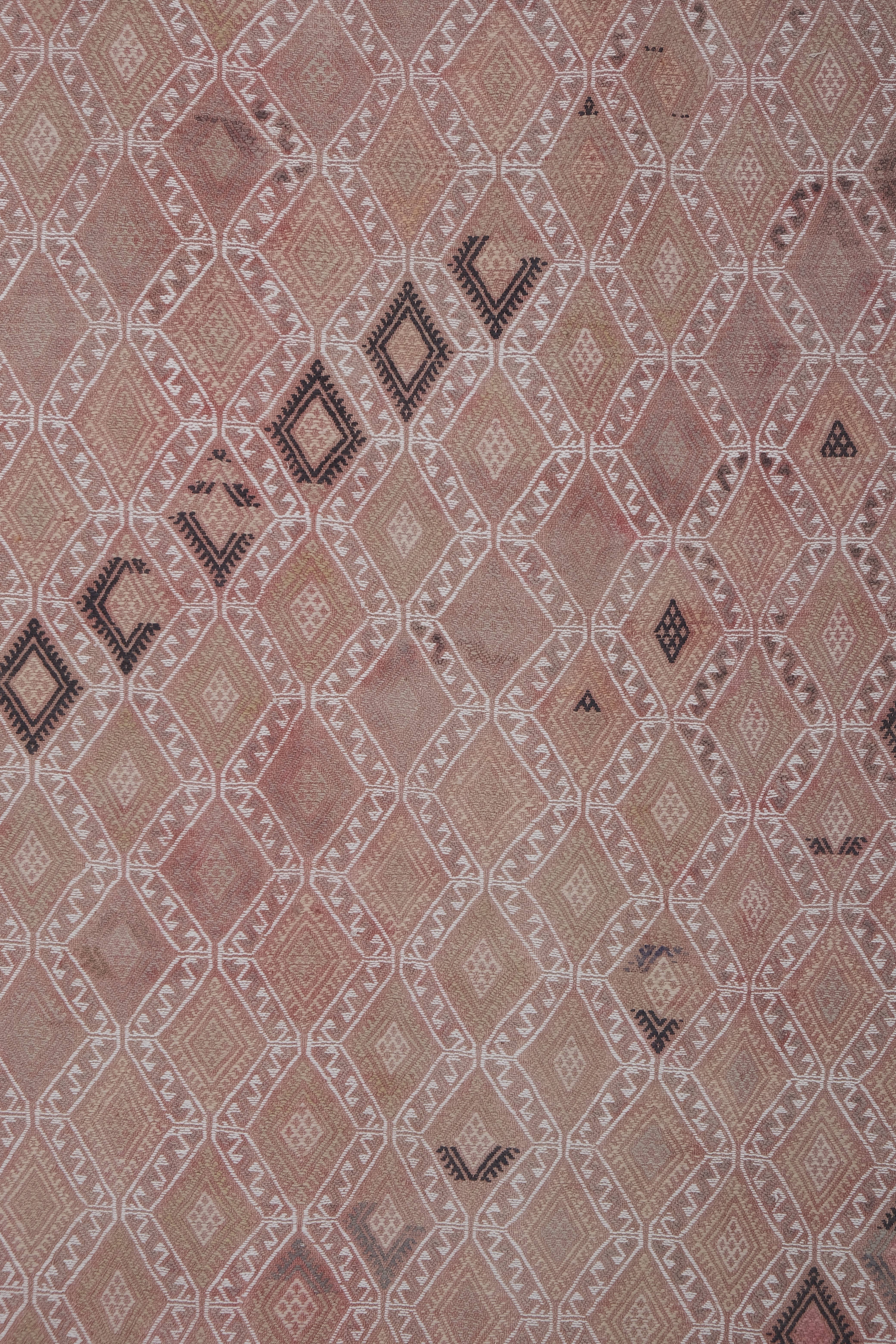 Vintage Turkish Kilim Rug 5'1'' x 8'2''