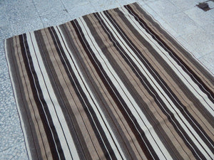 Vintage Turkish Kilim Rug 5' x 8'5''