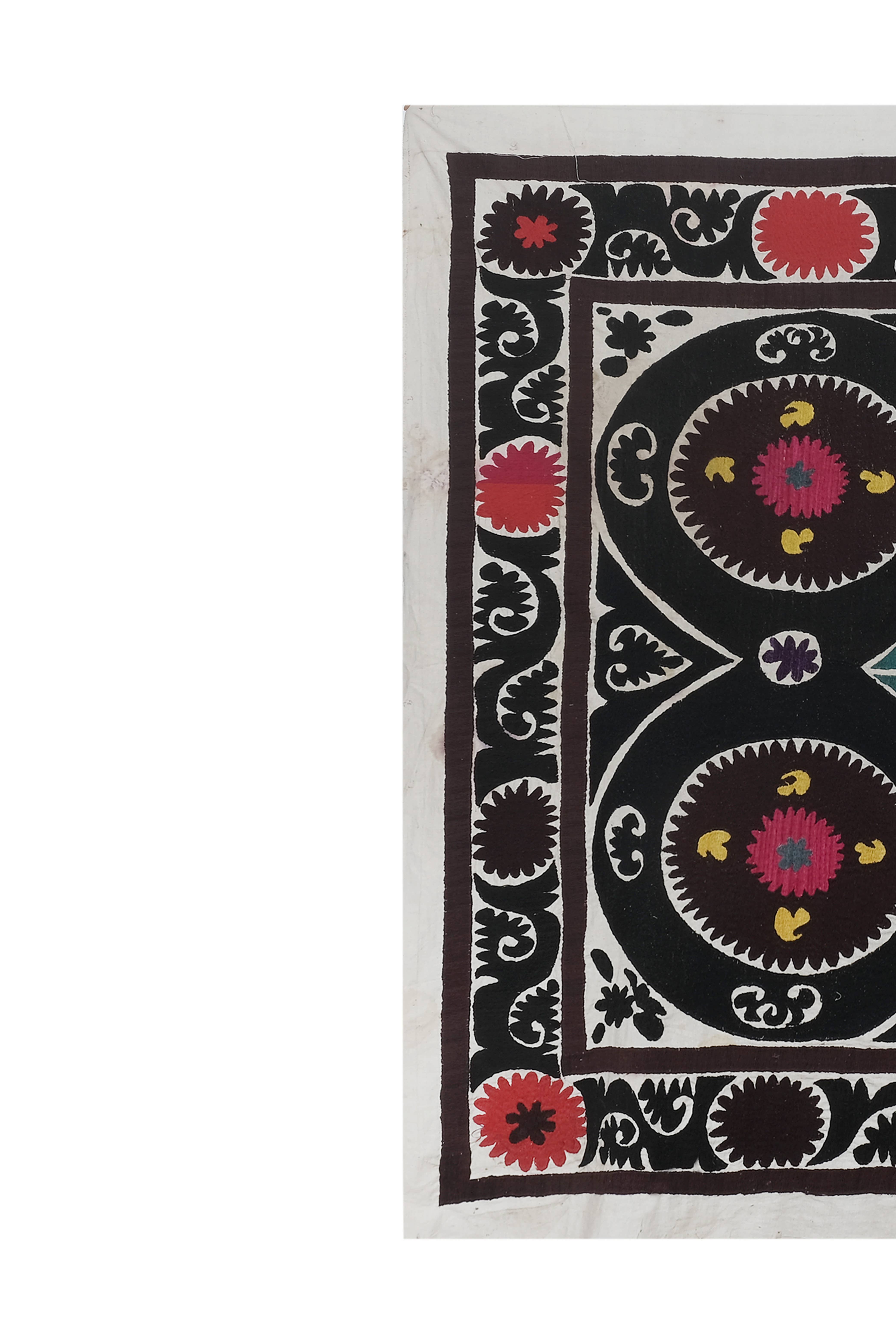 Suzani Wall Hanging & Tablecloth 5'3'' x 5'5''