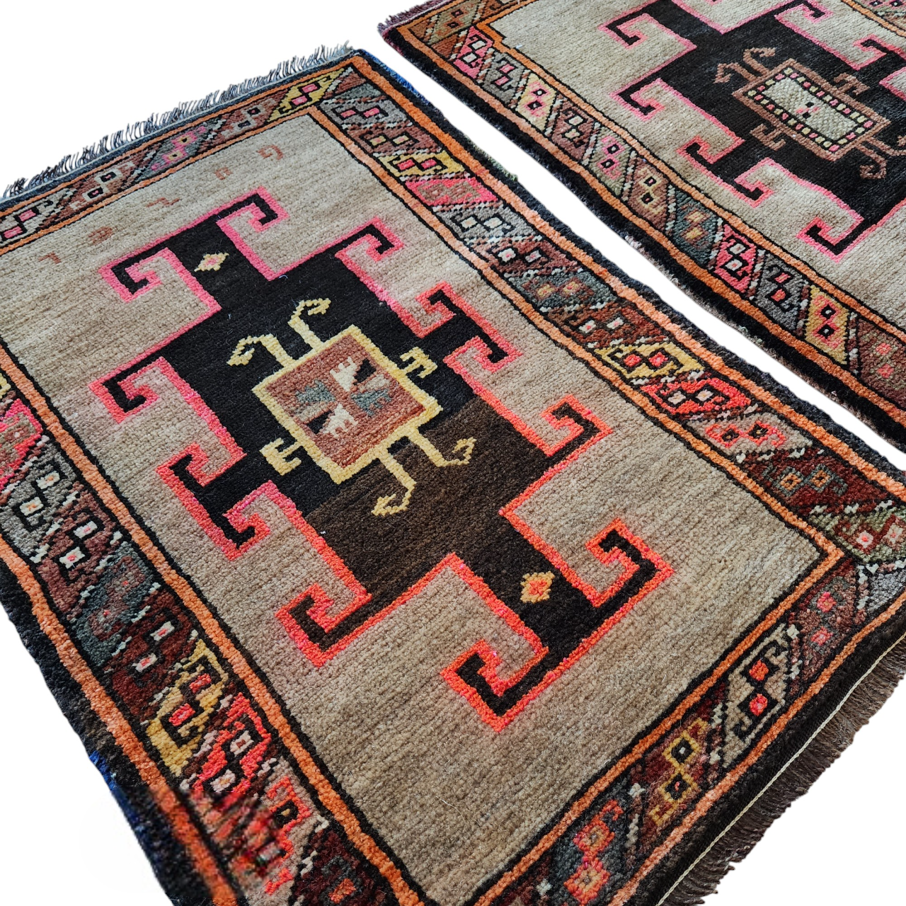 Vintage Oushak Yastik Rugs Set of 2 | 22'' x 31''