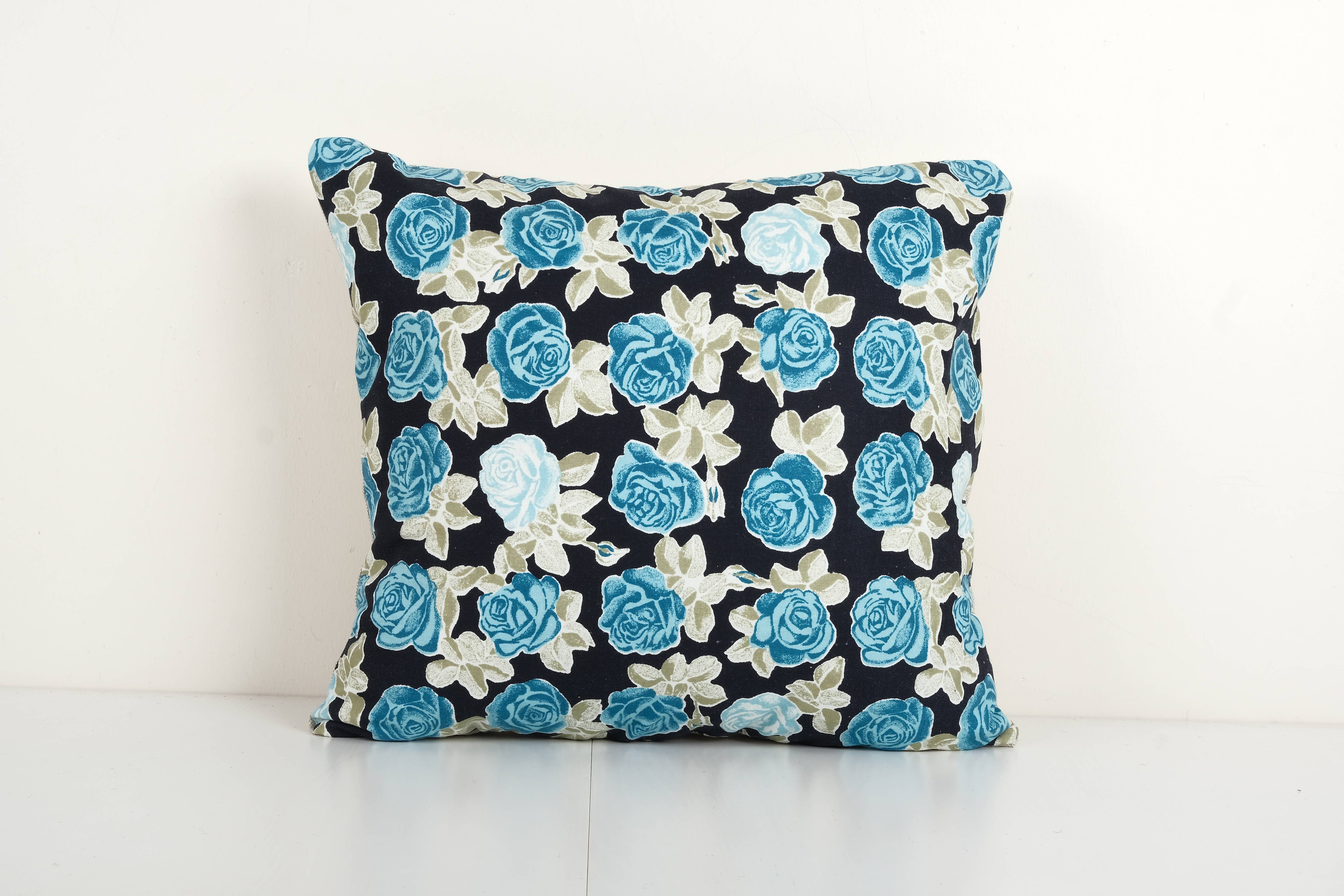 Uzbek Roller Printed Pillow Cover | 17'' x 19''