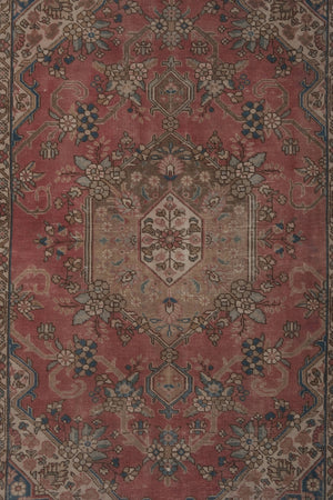 Vintage Turkish Rug 4'5'' x 6'4''