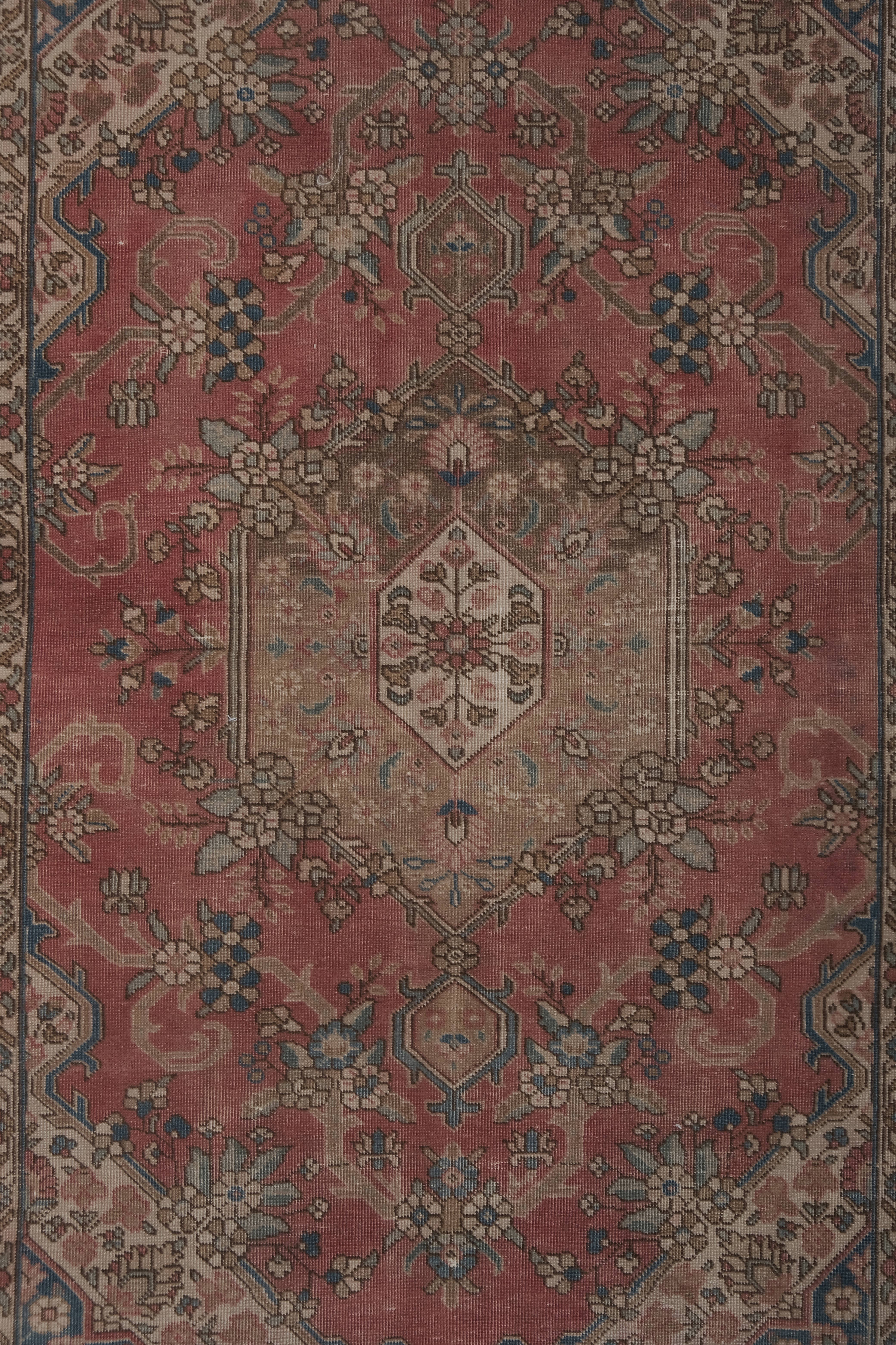 Vintage Turkish Rug 4'5'' x 6'4''