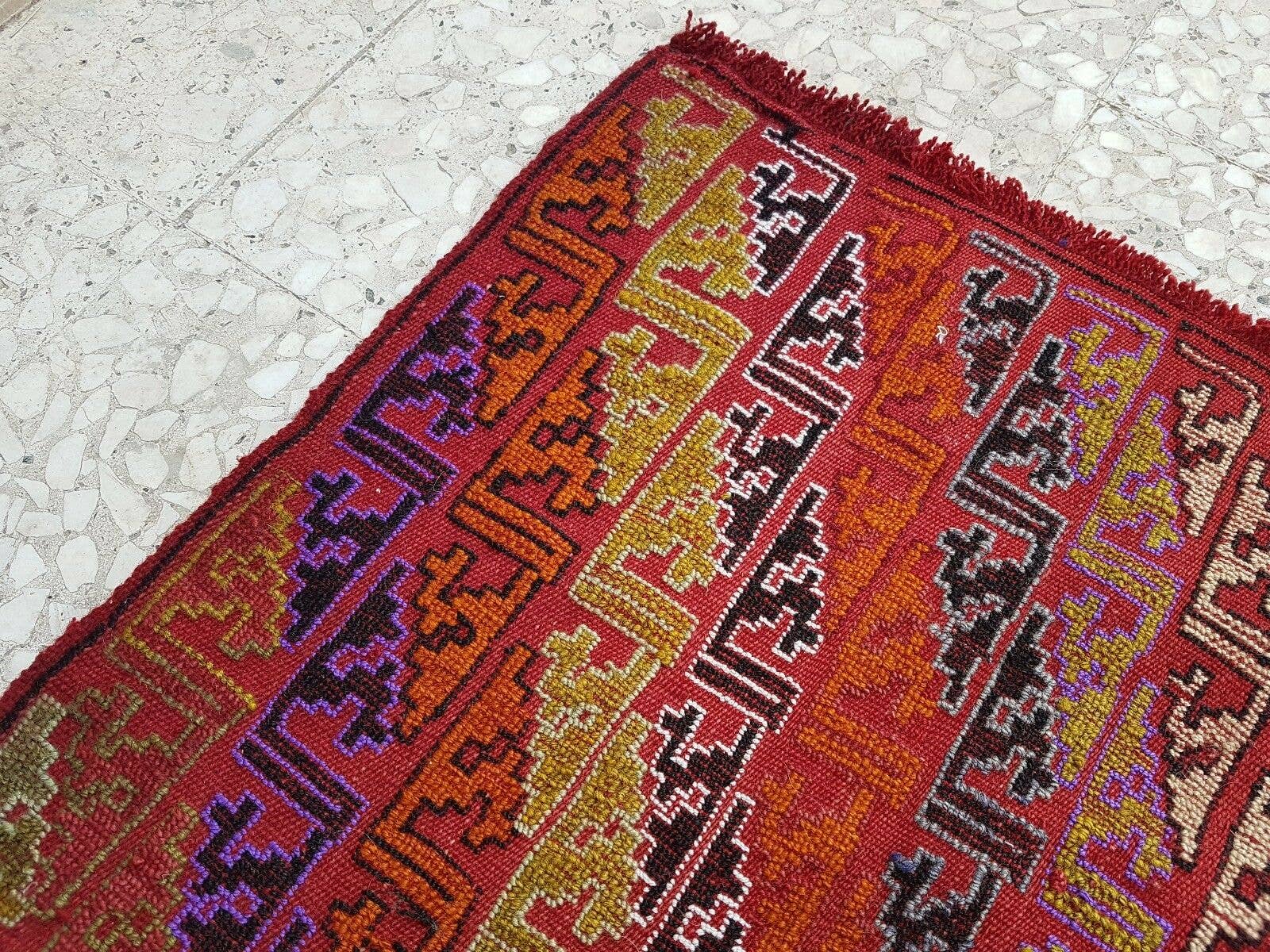 Vintage Turkish Rug 21'' x 37''