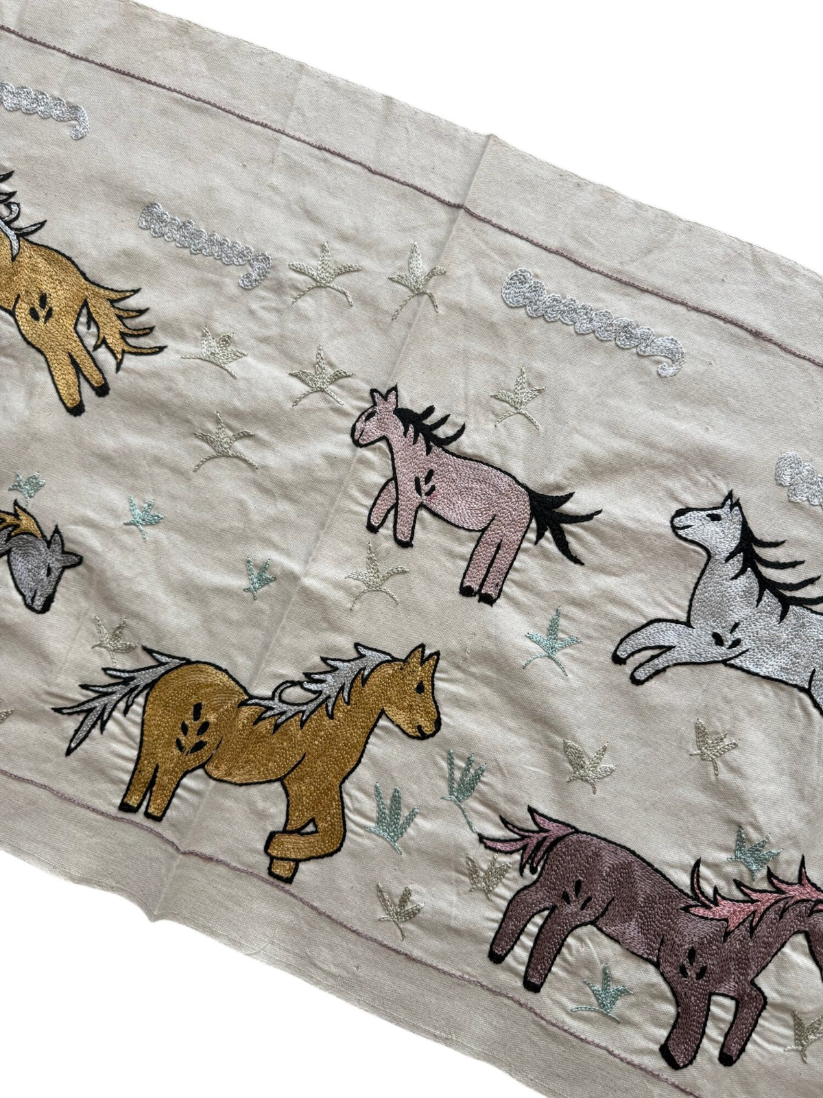 Decorative Uzbek Suzani Table Runner, Horse Embroidery, Cotton Wall Hanging 1'8'' x 4'7'' - detail 3