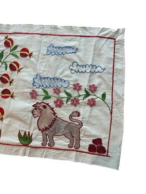 Hand-Embroidered Lion Suzani Tapestry - Uzbek Pictorial Textile 1'8'' x 4'7'' - detail 2