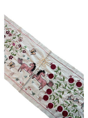 Winged Horse Motif Suzani Embroidery Wall Decor - Embroidered Bukhara Embroidery 1'8'' x 4'8'' - detail 6