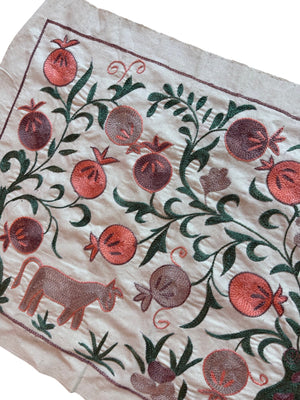 Hand-Embroidered Horse Suzani Wall Hanging - Bukhara Pictorial Textile 1'8'' x 4'7'' - detail 5