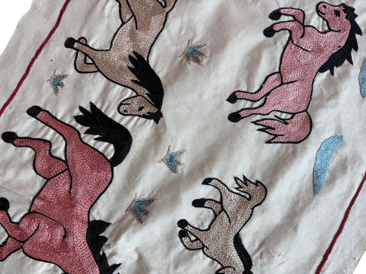 Handmade Uzbek Suzani Table Runner, Horse Embroidery, Cotton Tapestry 1'8'' x 4'8'' - detail 5