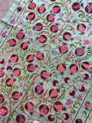 Bird Silk Suzani Embroidery Wall Decor - Boho Green Bukhara Embroidery 3'5'' x 6'3'' - detail 3