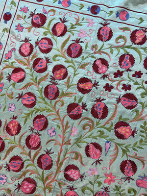 Bird Silk Suzani Embroidery Wall Decor - Boho Green Bukhara Embroidery 3'5'' x 6'3'' - detail 4
