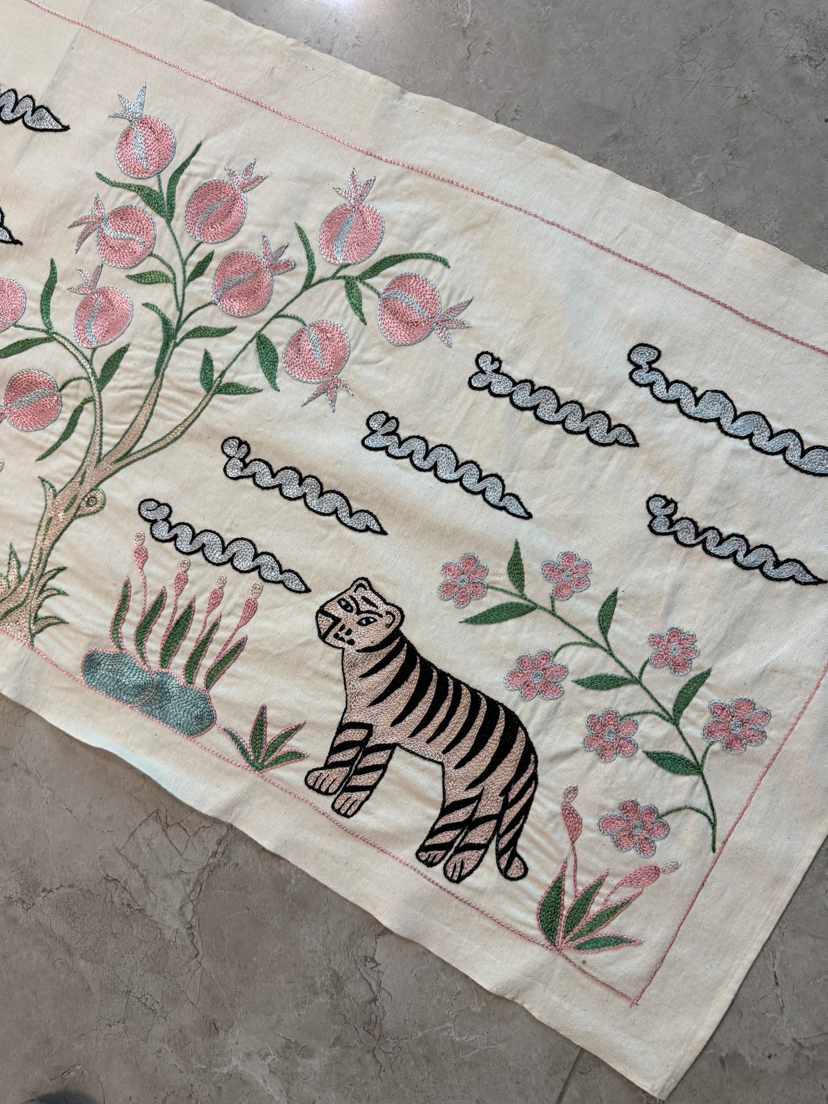 Tiger Silk Suzani Textile Wall Art - Embroidered Beige Bukhara Embroidery 1'8'' x 5'3'' - detail 2