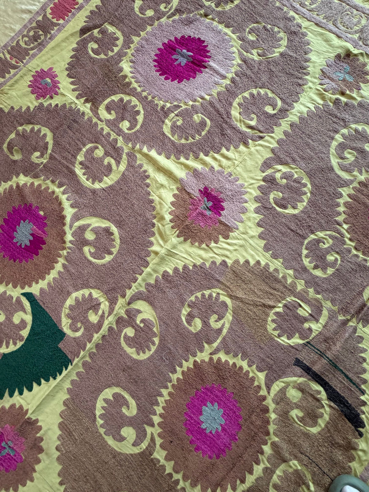 Hand-Embroidered Vintage Yellow Cotton Suzani Tapestry, Medallion Embroidery 6'7'' x 13'9'' - detail 6