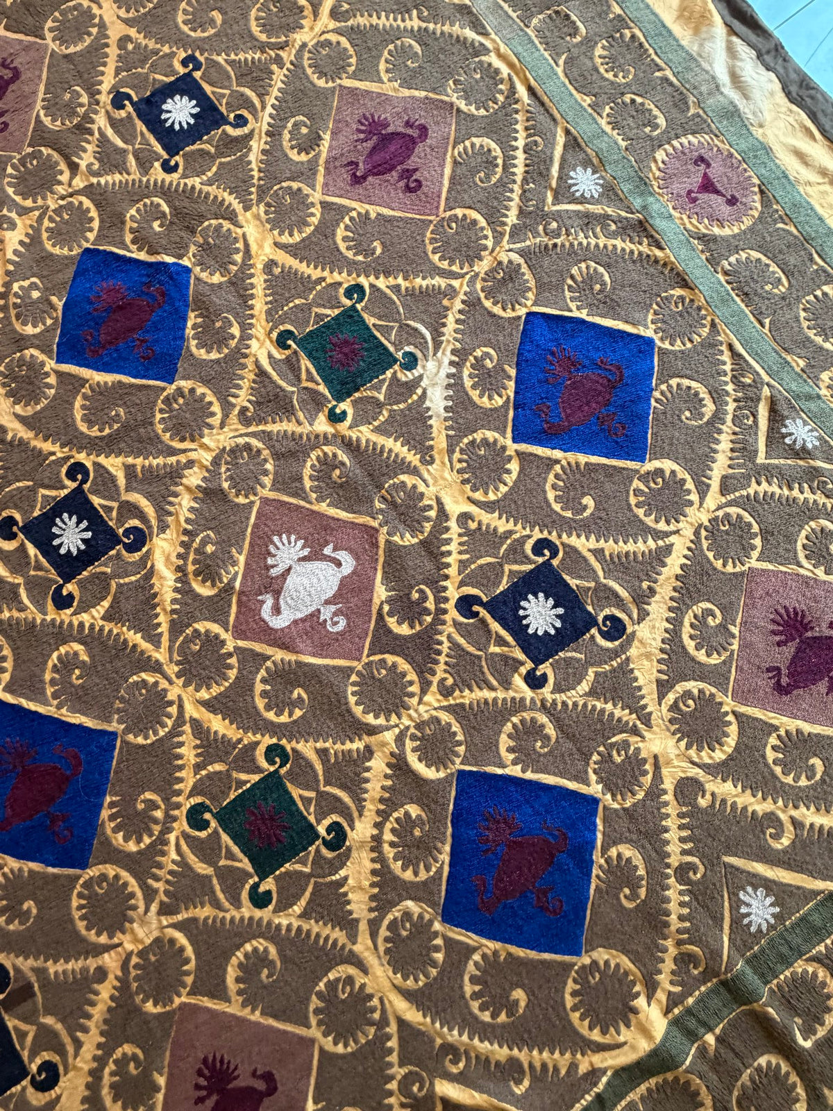 Lattice Motif Cotton Suzani Tablecloth, Boho Vintage Gold Uzbek Textile 7'1'' x 10'8'' - detail 6