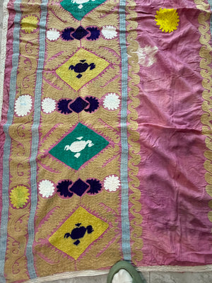 Prayer Niche Cotton Suzani Wall Hanging - Boho Vintage Pink Central Asian Embroidery 4'10'' x 7'5'' - detail 3