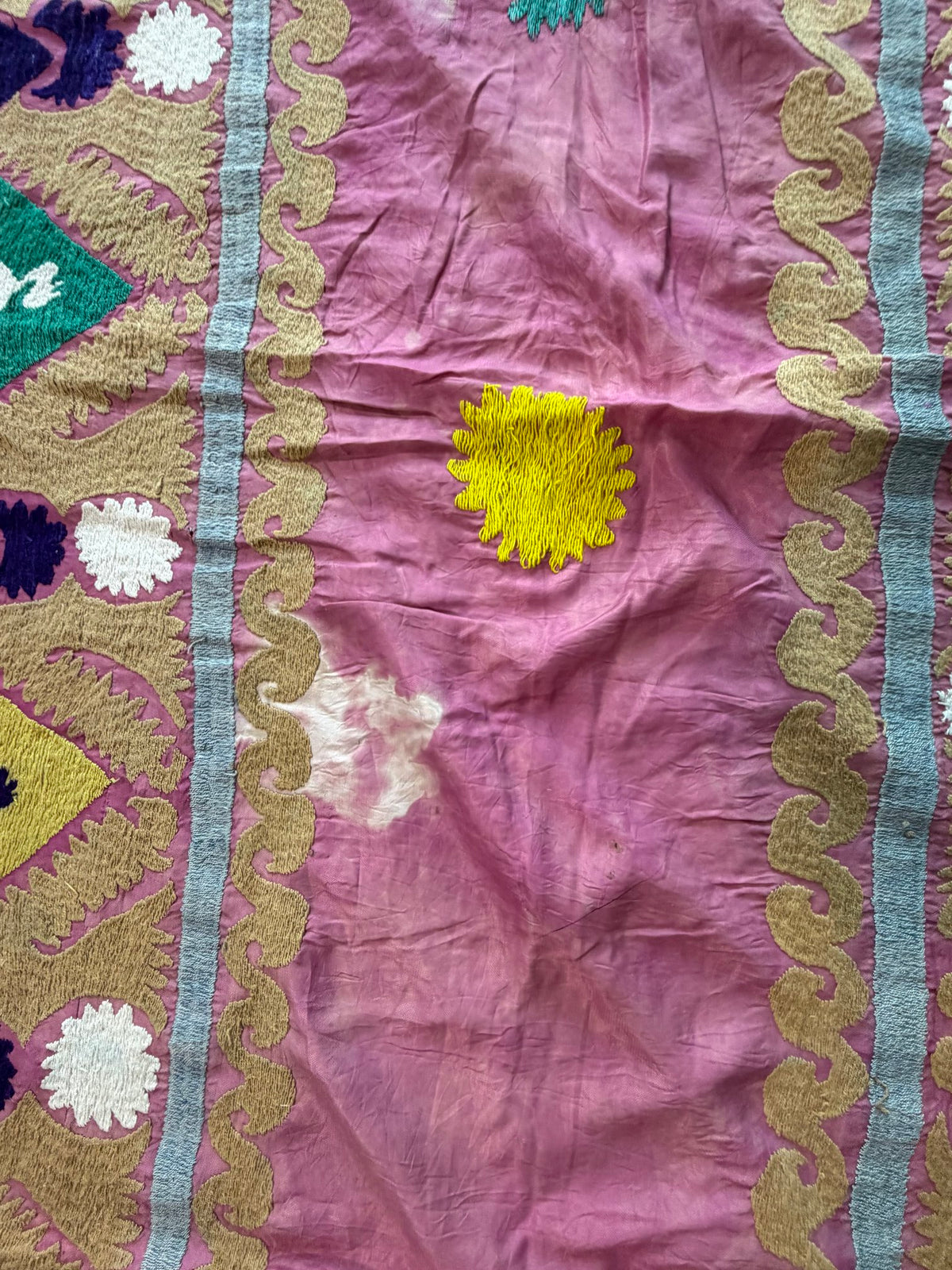 Prayer Niche Cotton Suzani Wall Hanging - Boho Vintage Pink Central Asian Embroidery 4'10'' x 7'5'' - detail 4