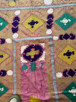 Prayer Niche Cotton Suzani Wall Hanging - Boho Vintage Pink Central Asian Embroidery 4'10'' x 7'5'' - detail 7