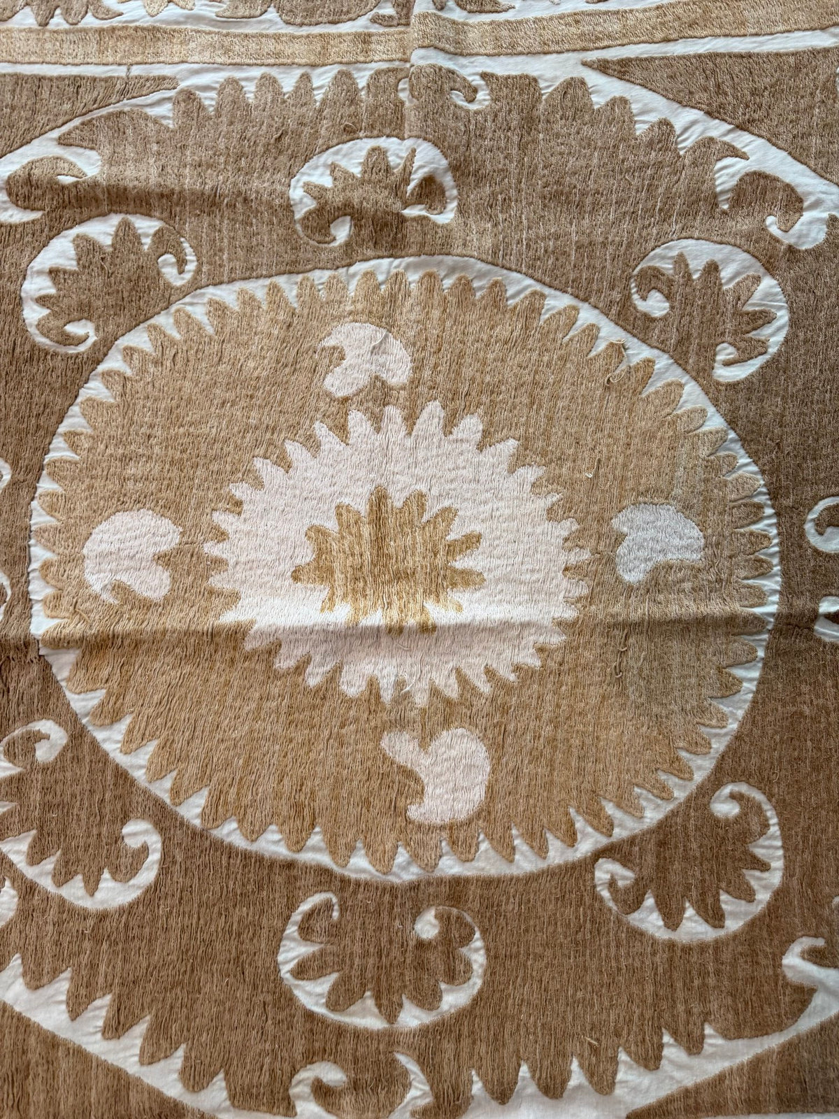 Vintage Beige Cotton Suzani Textile Wall Art - Medallion Embroidery, Samarkand Textile 4'11'' x 5'1'' - detail 2