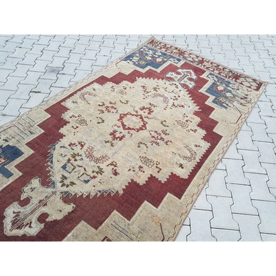 Vintage Central Anatolian Taspinar Wool Turkish Area Rug 4'7" X 8'11"